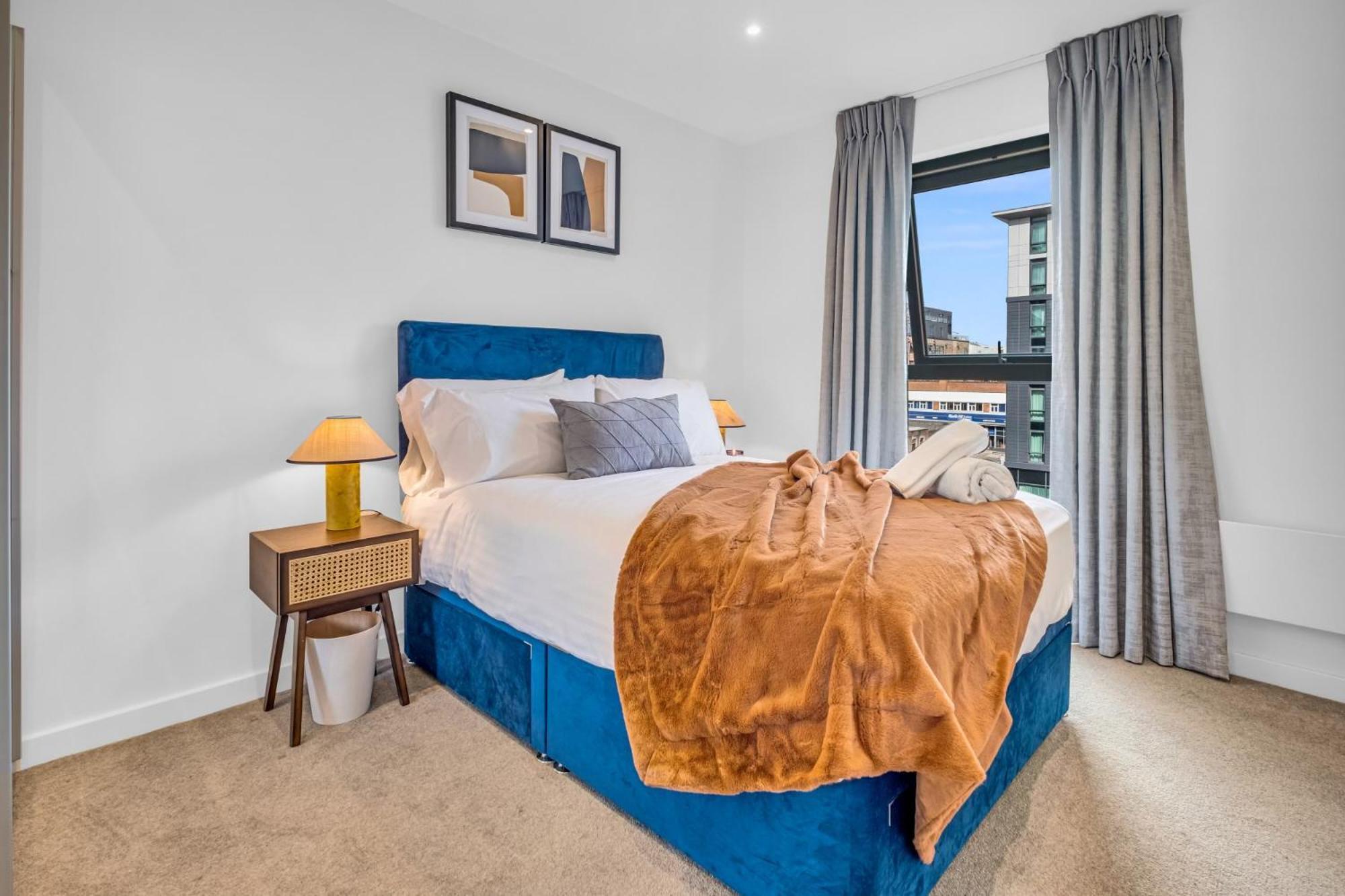 Luxurious & Glamorous Centrally Located 2 Bedroom 2 Bathroom Apartment - Central Birmingham - Secure Parking - Netflix 외부 사진